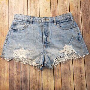 Forever 21 jean shorts distressed lace size 28